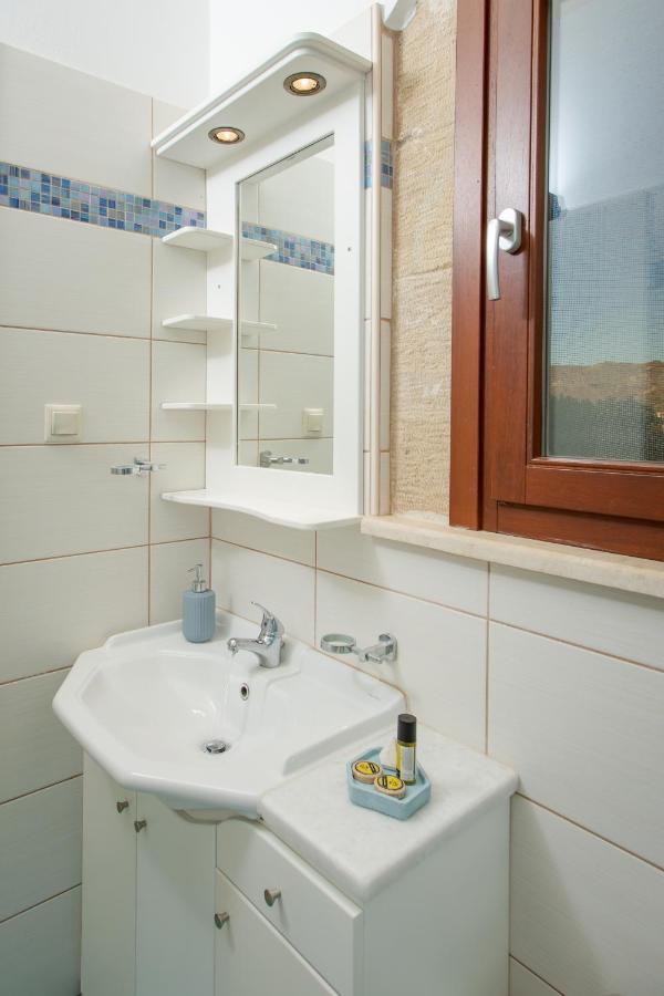 פלאסרנה Villas Libra מראה חיצוני תמונה